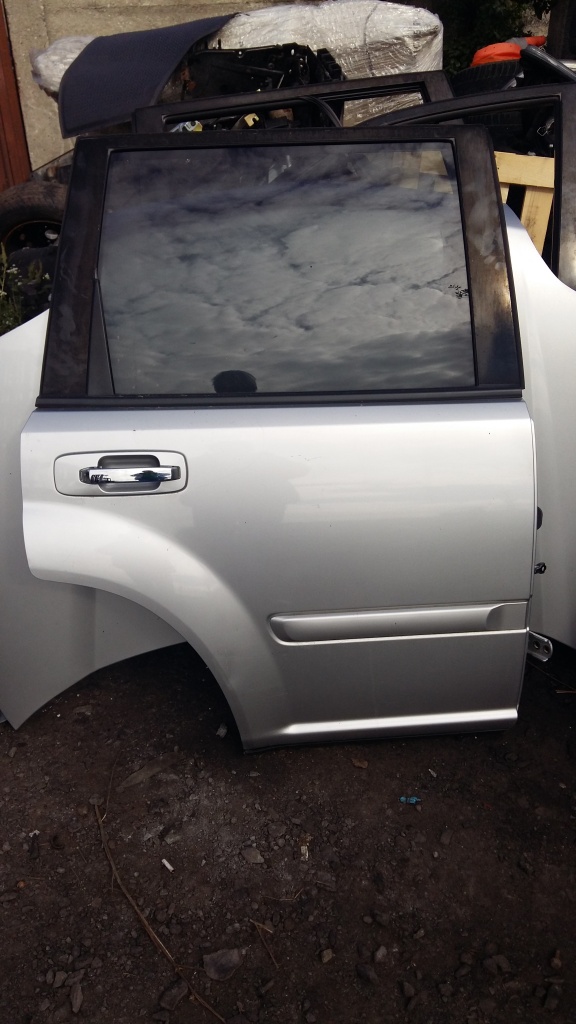 Usa dreapta spate completa Nissan X-Trail an 2007