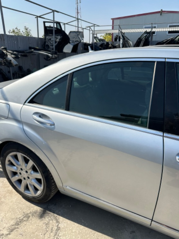 Usa dreapta spate Mercedes s class w221 , usa Mercedes s class w221