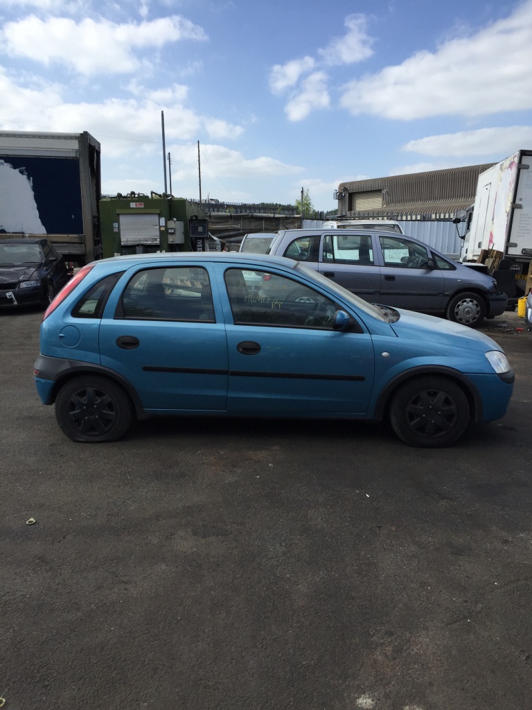 Usa dreapta spate Opel Corsa C cod culoare Z20N