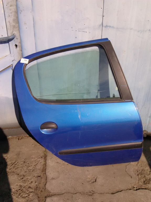 Usa dreapta spate Peugeot 206 1.9, an 2002.