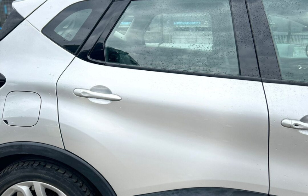 USA DREAPTA SPATE RENAULT CAPTUR – AN 2015