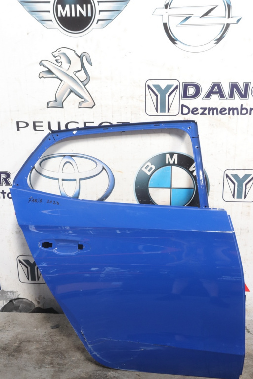 USA DREAPTA SPATE SKODA FABIA 4 AN 2023 ZGARIATA IN PARTEA DE JOS GOALA FARA ACCESORII