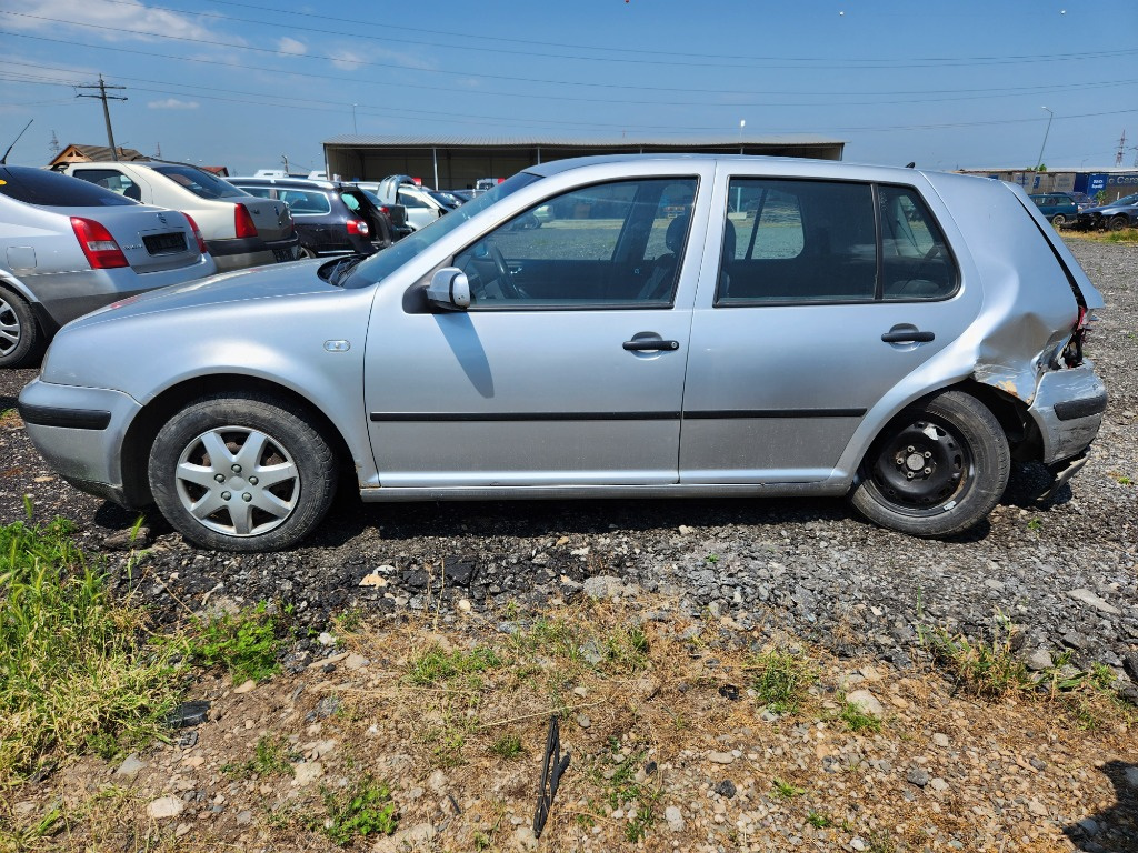 Usa dreapta spate Volkswagen Golf 4 2001