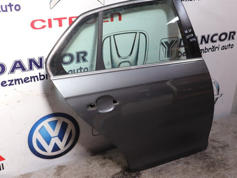 USA DREAPTA SPATE VOLKSWAGEN JETTA 2006 / USA SE VINDE GOALA FARA ACCESORII