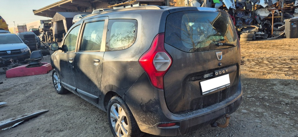 Usa fata dezechipata Dacia Lodgy 2014