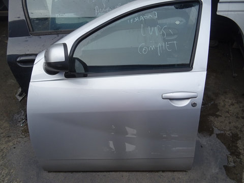 Usa Fata Dreapta Dacia Duster din 2011 fara rugina fara lovituri