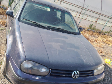 Usa fata dreapta Volkswagen VW Golf 4 [1997 - 2006] Hatchback 5-usi 1.9 TDI MT (90 hp)