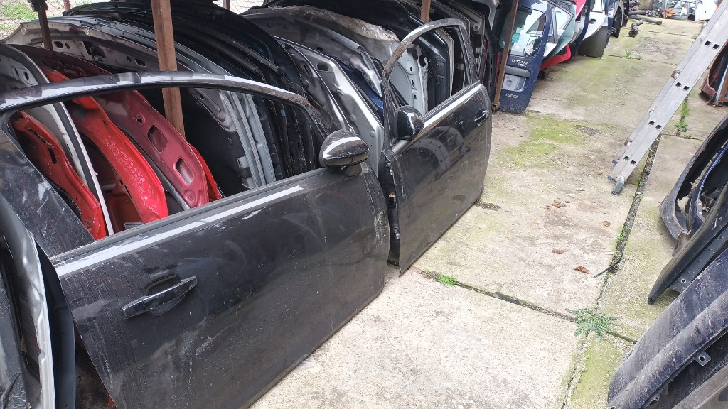 Usa fata dx Opel Corsa D in 3 usi