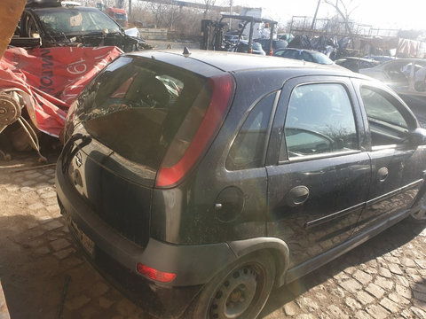 Usa fata spate echipata Opel Corsa C in 4 usi 2001