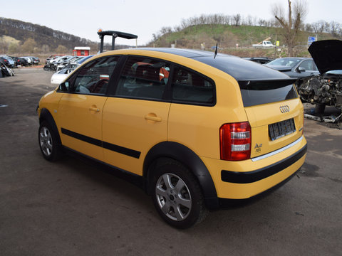 Usa fata stanga AUDI A2 565