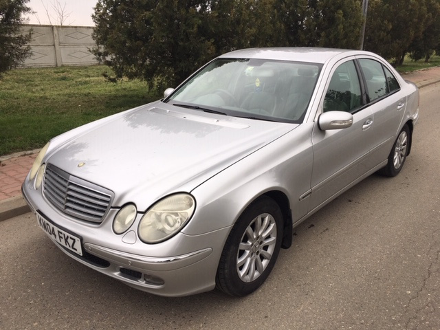 Usa fata stanga / dreapta Mercedes E class w211