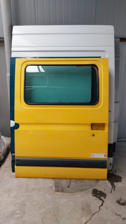 Usa lateral galbena cu geam Renault Master / Opel Movano