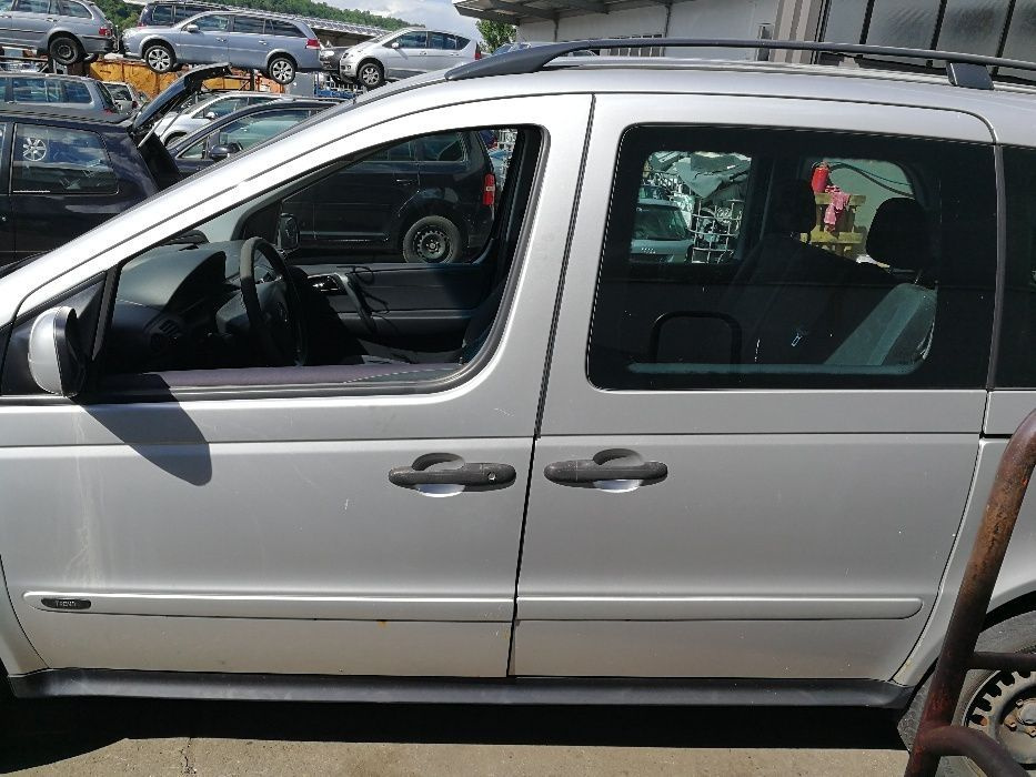 Usa Mercedes Vaneo fata spate stanga dreapta usi vaneo dezmembrez