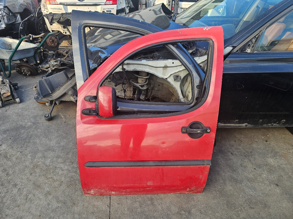 Usa poetiera stanga fata Fiat Doblo an 2006 originala din dezmembrări