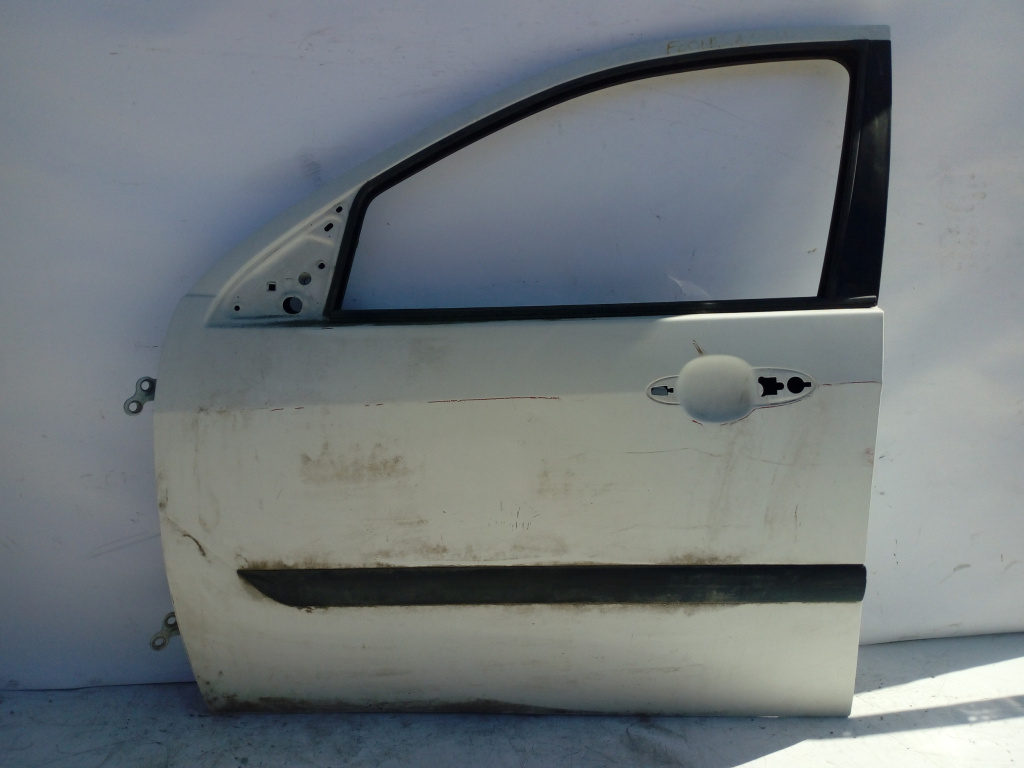 Usa / Portiera Alb,Gri,fata,stanga Ford FOCUS Mk 1 1998 - 2004