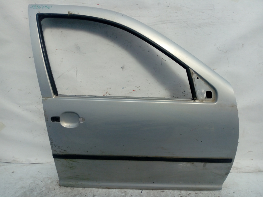 Usa / Portiera Fata,dreapta VW GOLF 4 1997 - 2004