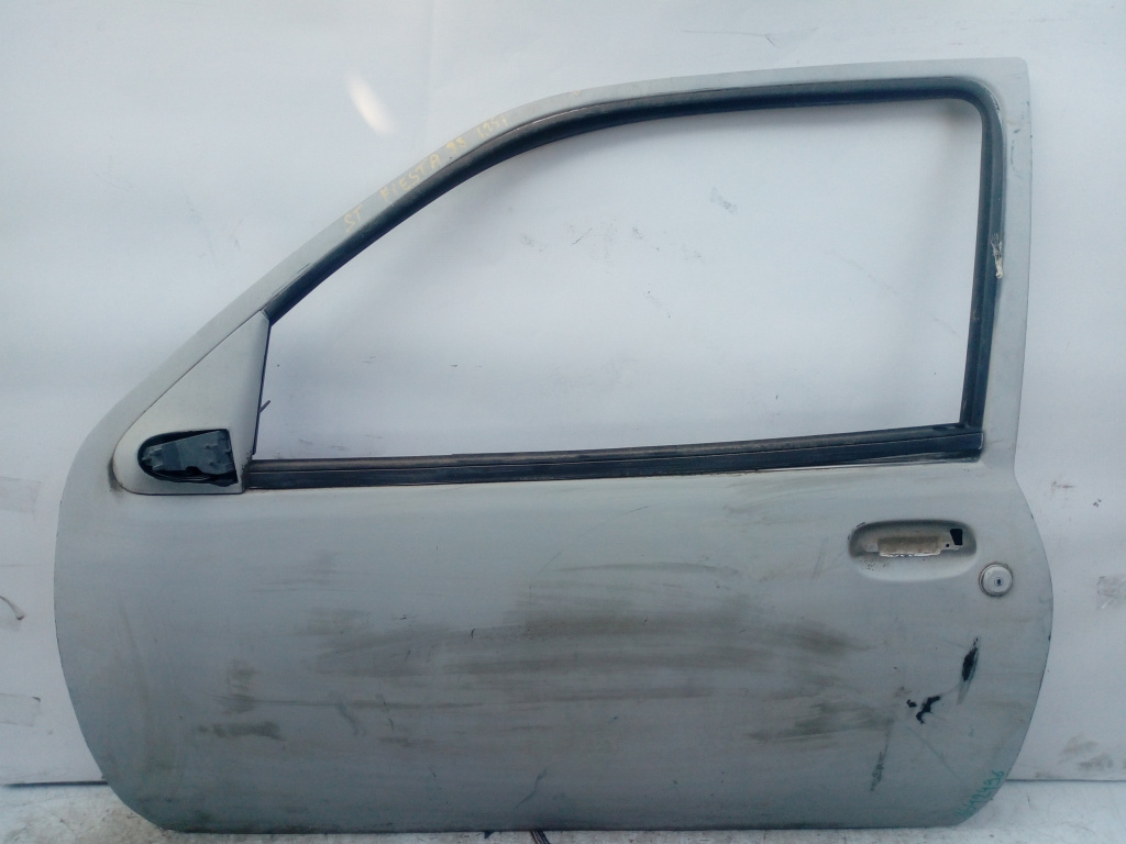 Usa / Portiera Fata,stanga Ford FIESTA Mk4  1995 -