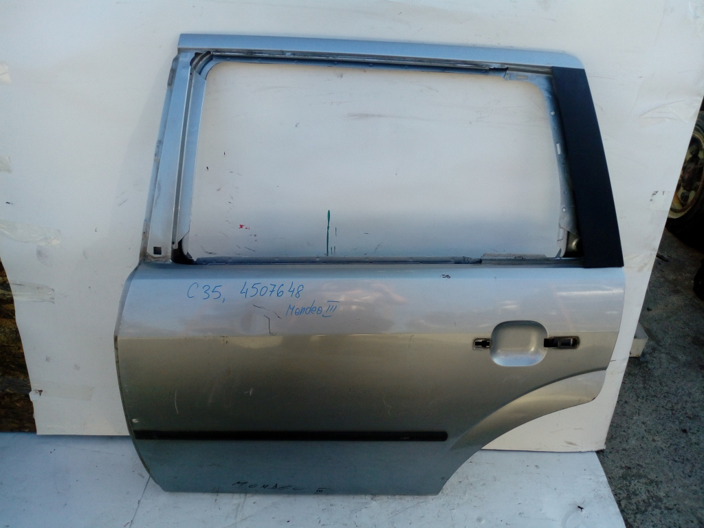 Usa / Portiera Gri,spate,stanga Ford MONDEO Mk 3 2000 - 2007