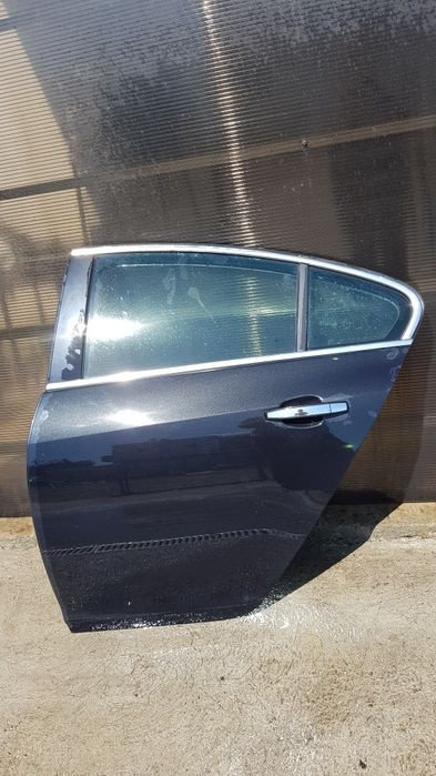 Usa portiera negru stanga spate Opel Insignia hatc