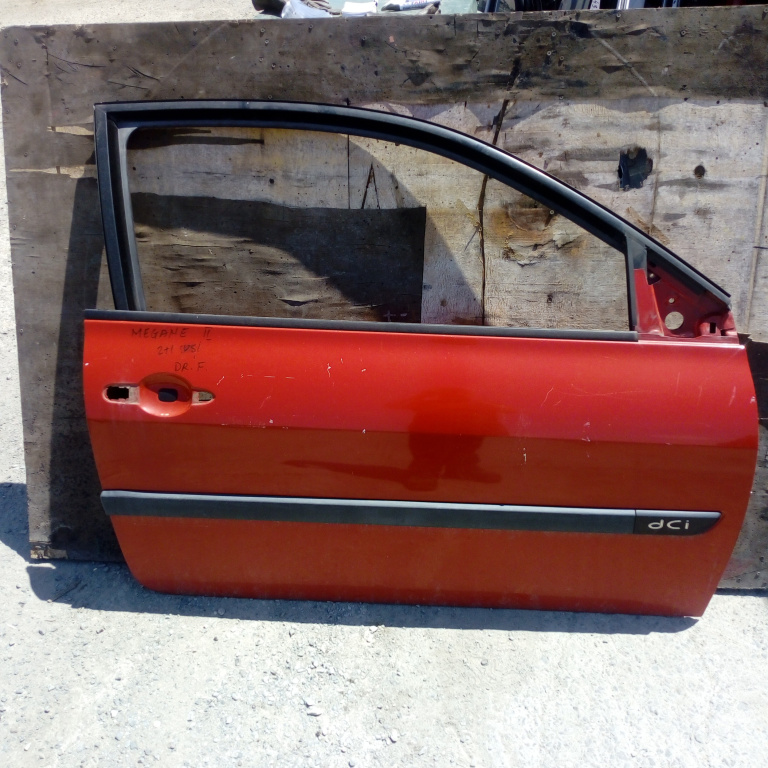 Usa / Portiera Rosu,fata,dreapta,pickup 2 Portiere Renault MEGANE 2 2002 - 2010