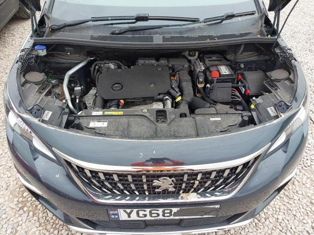 Usa / Portiera spate stanga Peugeot 3008