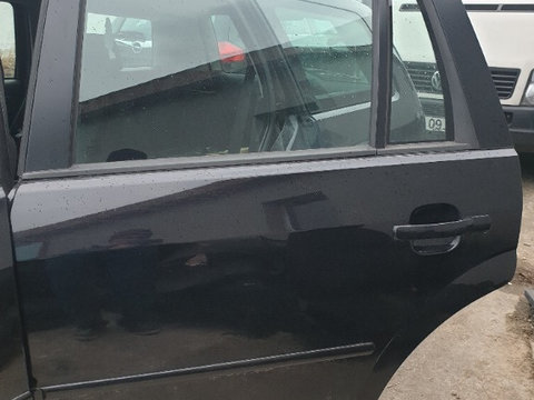Usa Portiera stânga spate Ford Mondeo mk3 Combi Break culoarea neagra