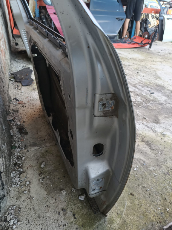 Usa portiera stanga fata 1j4831311 Volks
