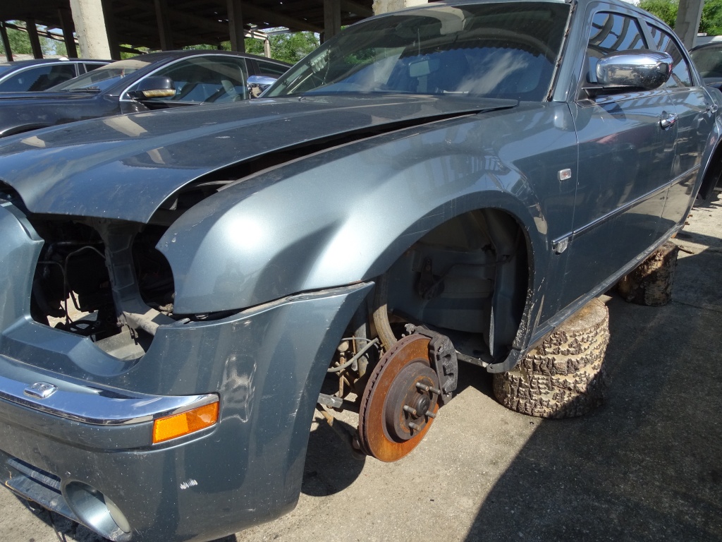 USA,PORTIERA STANGA FATA CHRYSLER 300C