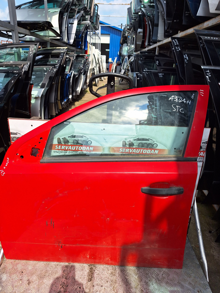 Usa / Portiera stanga fata Opel Astra H (2004-2007