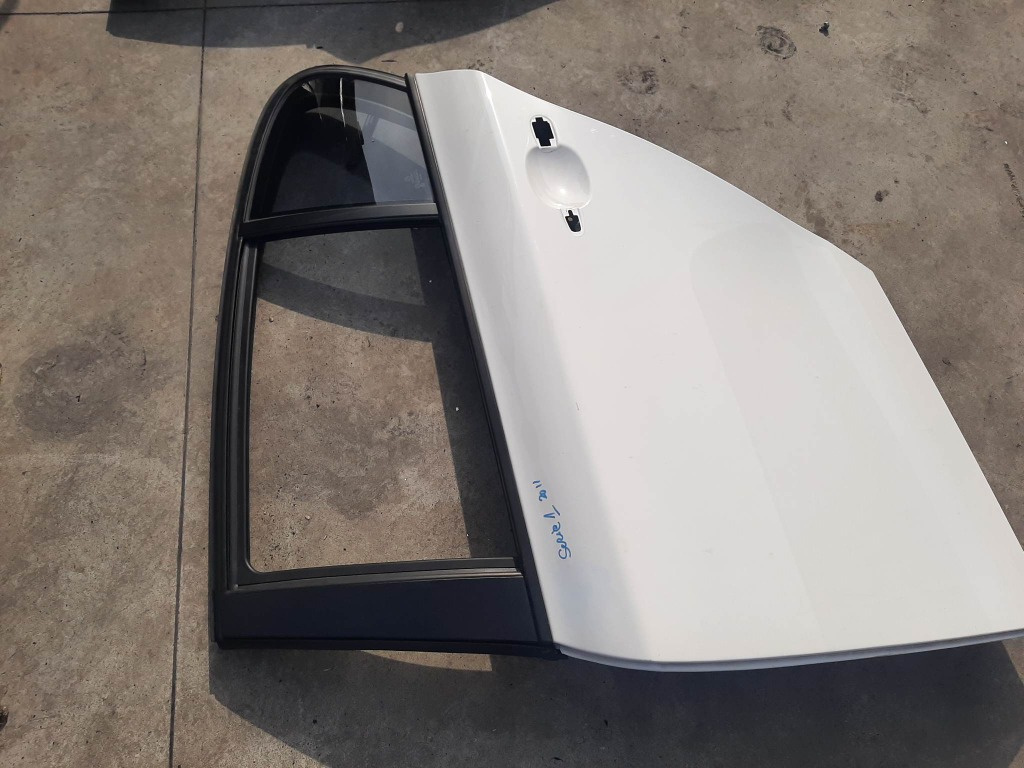 Usa portiera stanga spate bmw seria 1 e8