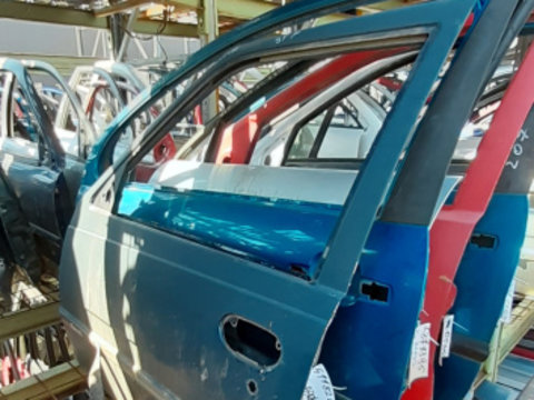 Usa / Portiera Verde,fata,stanga Dacia Super nova 2000 - 2003