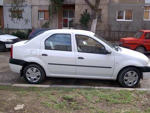 Usa spate - Dacia logan 1.4 an 2011