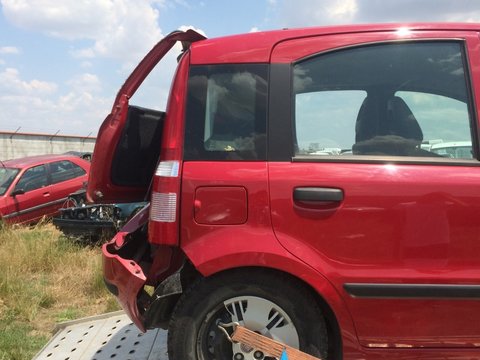 Usa spate dreapta fiat panda an 2010 rosu