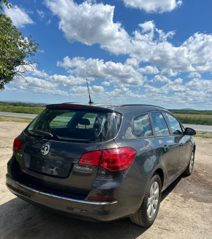 Usa spate dreapta Opel Astra J 2015 combi