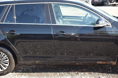 Usa spate dreapta VW Golf 5 combi negru L041 675