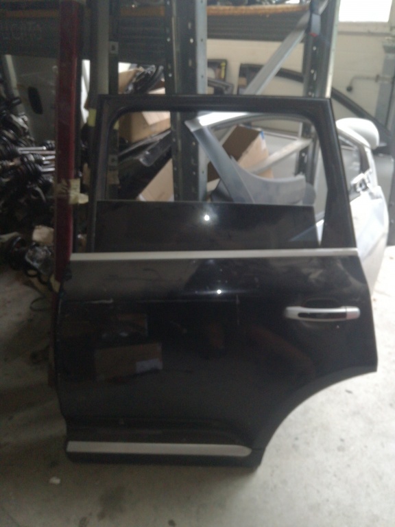 Usa stanga spate vw touareg 7L