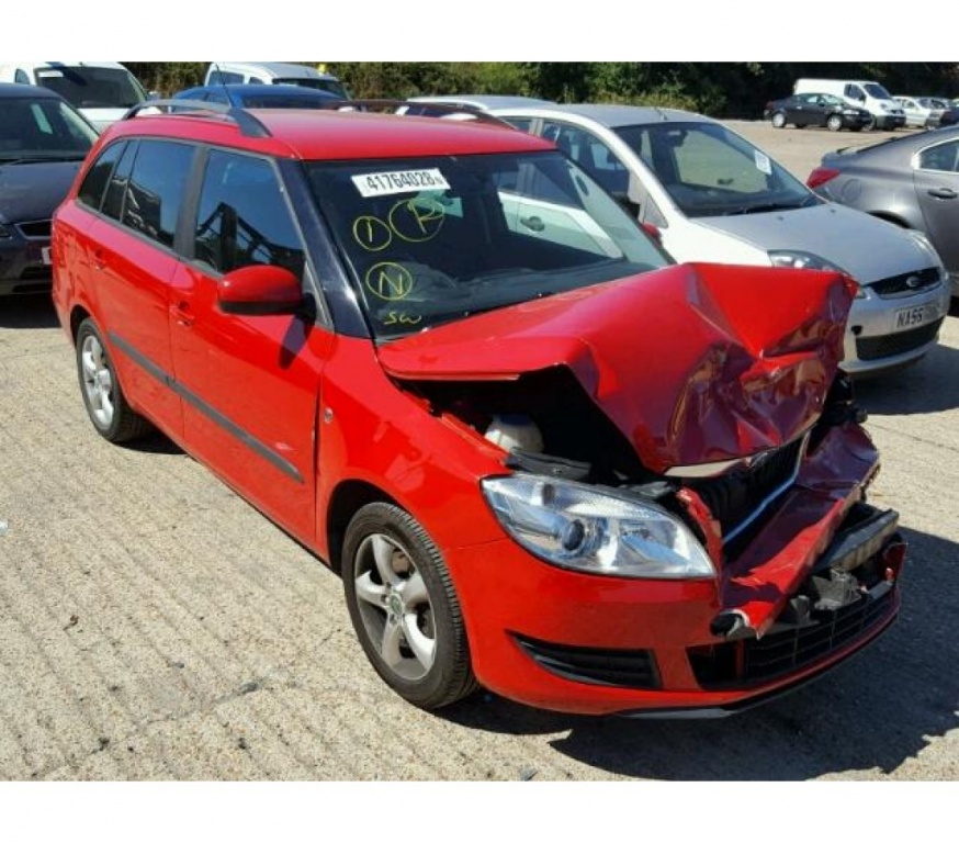 Usa stanga/dreapta fata Skoda Fabia 2011 1.6 Diesel