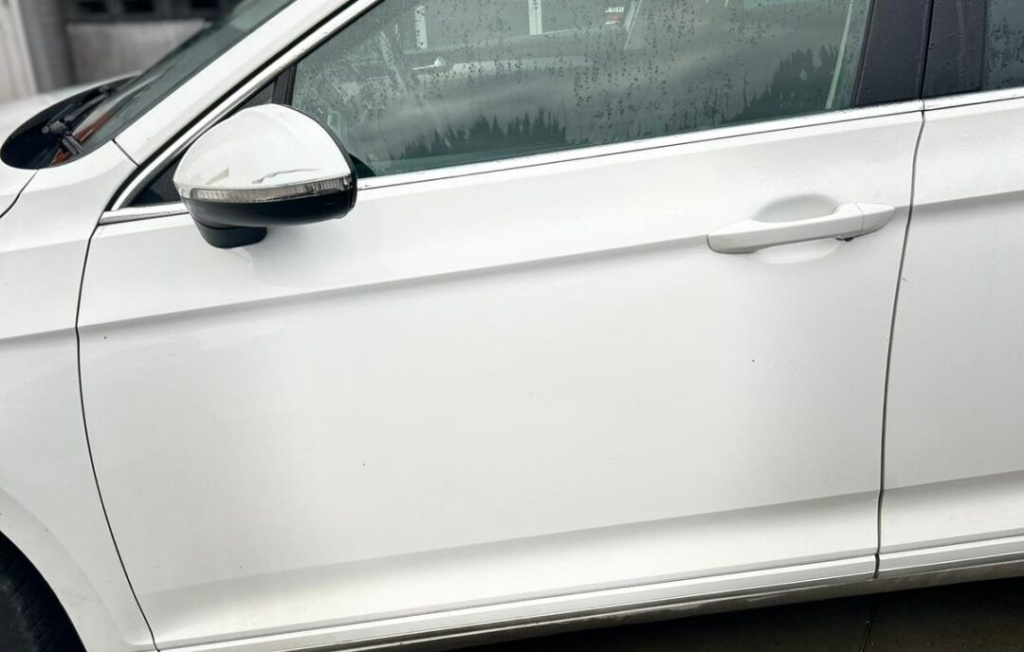 USA STANGA/DREAPTA - FATA/SPATE VW PASSAT B8