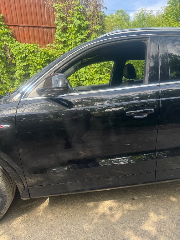 Usa stanga fata Audi Q3 2011-2018 cod culoare LY9T
