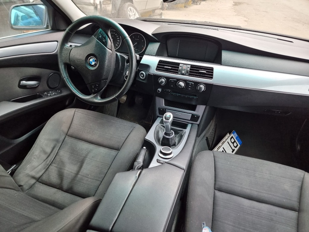 Usa stanga fata BMW E60 2008 berlina lci