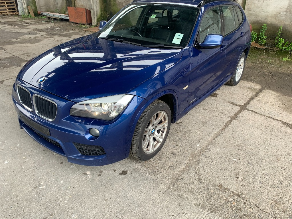 Usa stanga fata BMW X1 2011 hatchback 2.