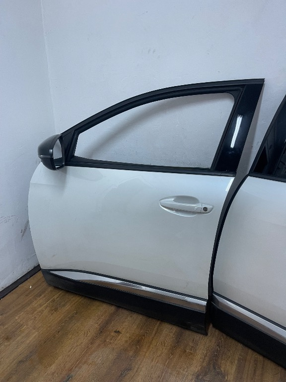 Usa stanga fata complet echipata Peugeot 5008 2022
