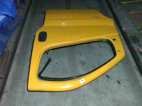 Usa stanga fata completa Opel Vivaro 1.9, an 2002.