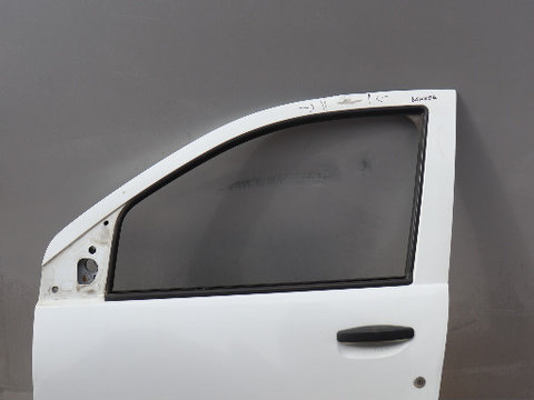 Usa stanga fata Dacia Dokker cu defect - vezi poza - goala fara accesorii