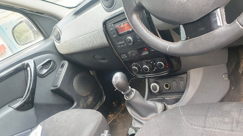 Usa stanga fata Dacia Duster 2013 4x4 1.