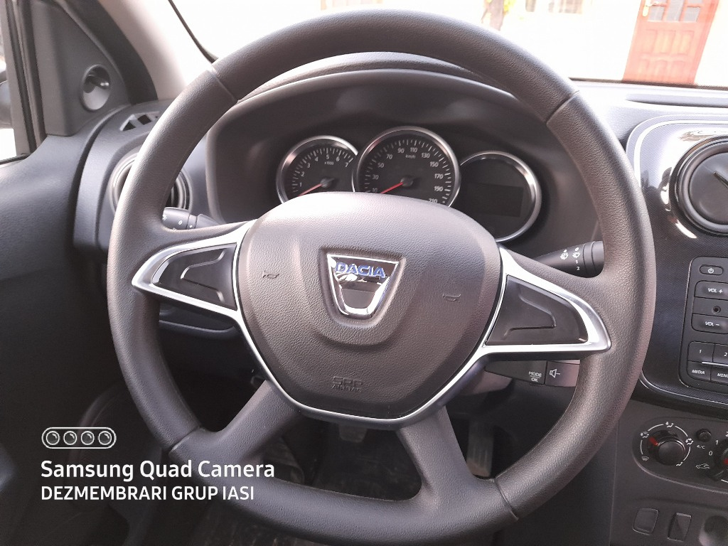 Usa stanga fata Dacia Logan 2 2019 berli