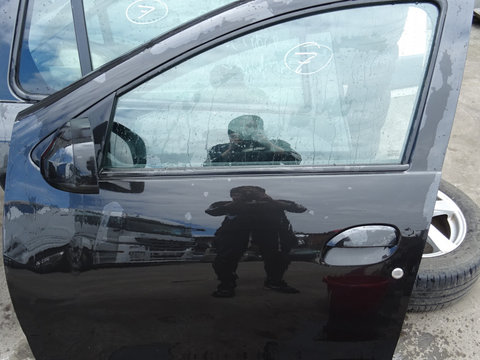 Usa stanga fata Dacia Logan MCV din 2013 completa fara oglinda