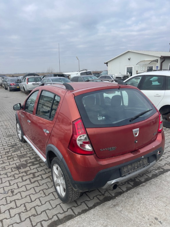 Usa stanga fata Dacia Sandero 2011 STEPW