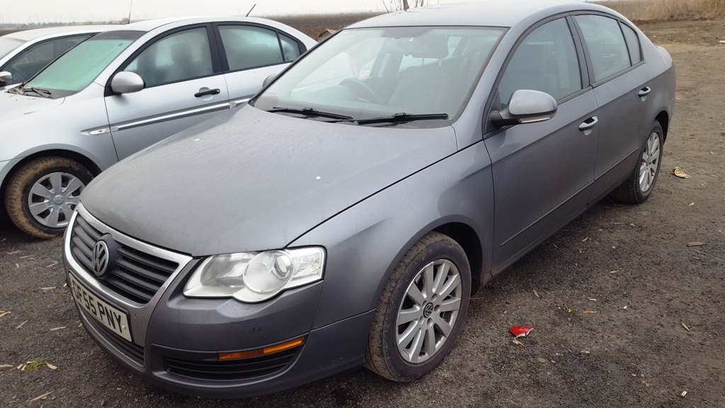 Usa stanga fata (dezechipata) - VW Passat B6 - 2006