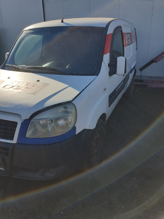 Usa stanga fata Fiat Doblo 2009 Cargo 1.